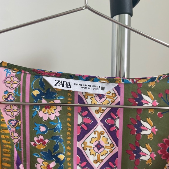 Zara Satin Effect Multicolored Print Mini Dress XS - Picture 4 of 5